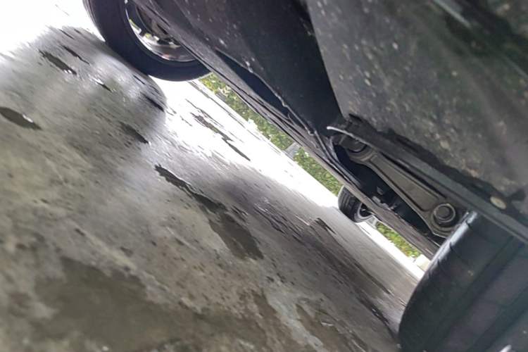 Used Hongqi Tiangong 08  Chassis Front Left