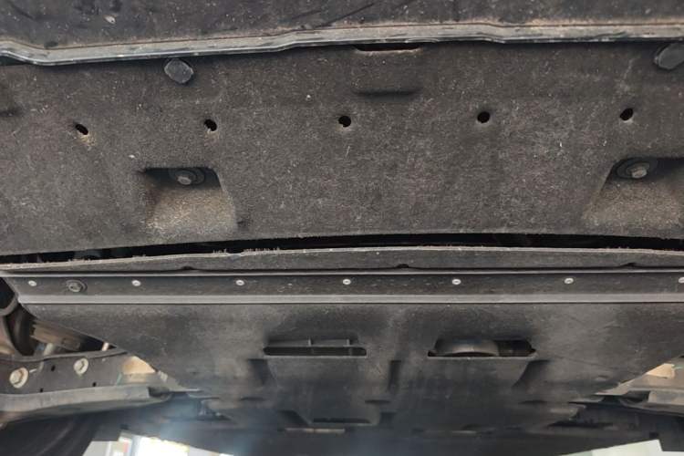 Used Hongqi Tiangong 08  Chassis Rear