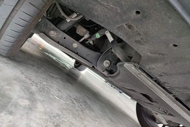 Used Hongqi Tiangong 08  Chassis Rear Left