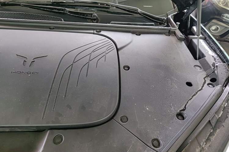 Used Hongqi Tiangong 08  Engine Bay Left