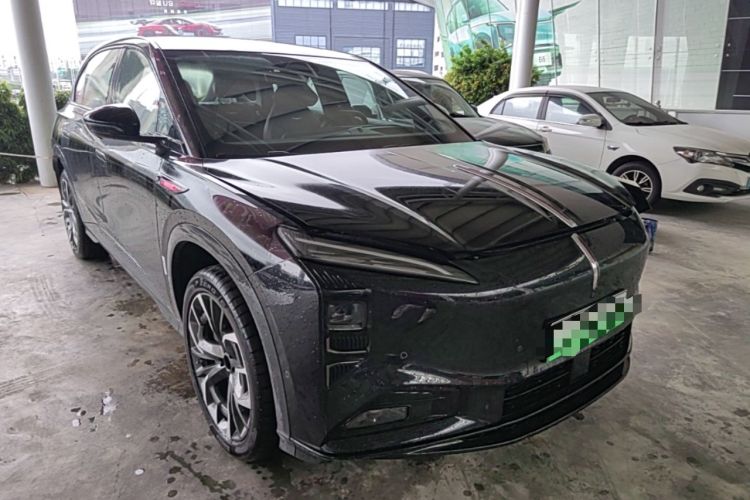 Used Hongqi Tiangong 08  Front Right 45 Deg