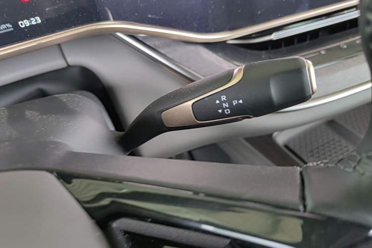 Used Hongqi Tiangong 08  Gear Lever