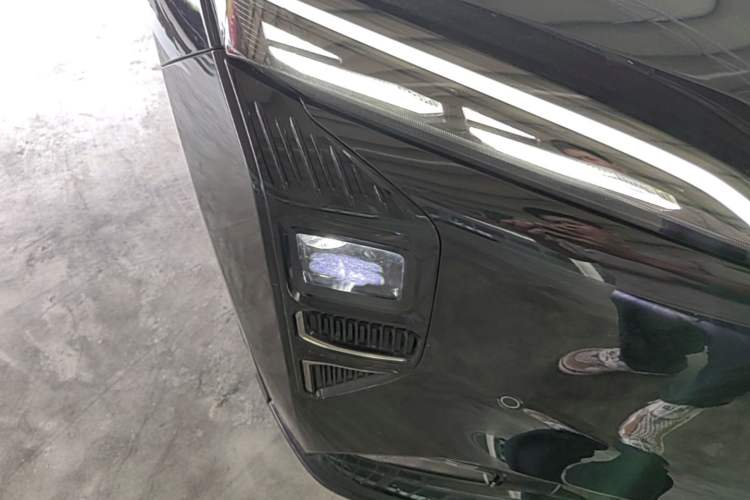 Used Hongqi Tiangong 08  Right Front Headlight