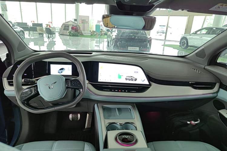 Used Hongqi Tiangong 08  Center Console