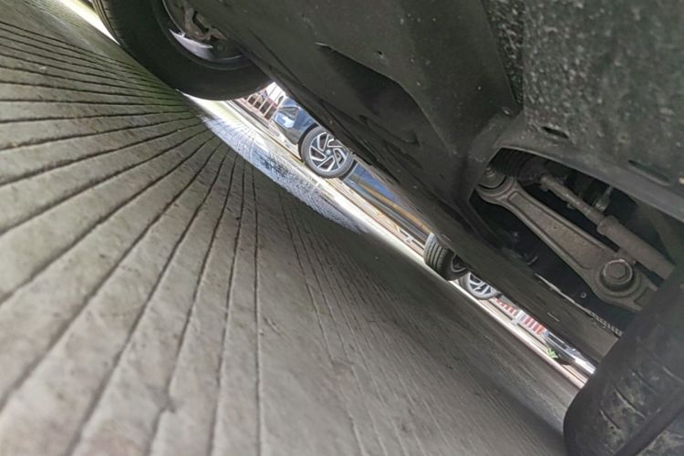 Used Hongqi Tiangong 08  Chassis Front Left