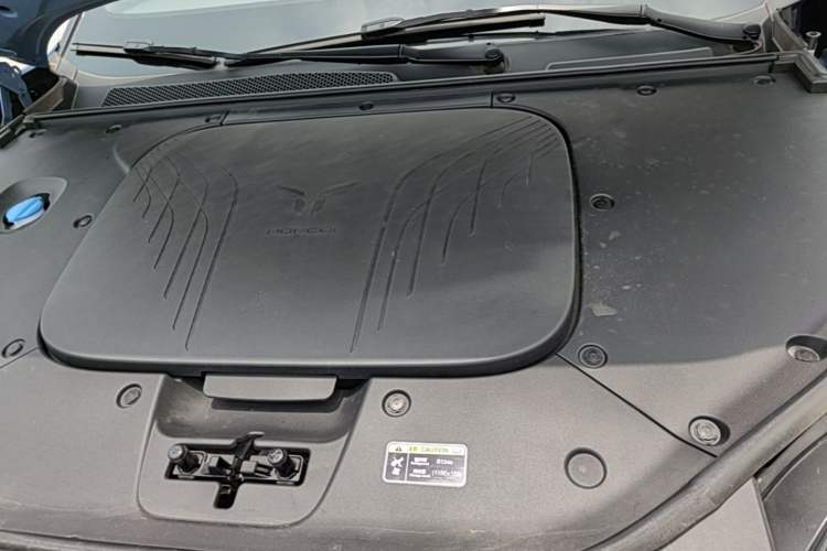 Used Hongqi Tiangong 08  Engine Bay