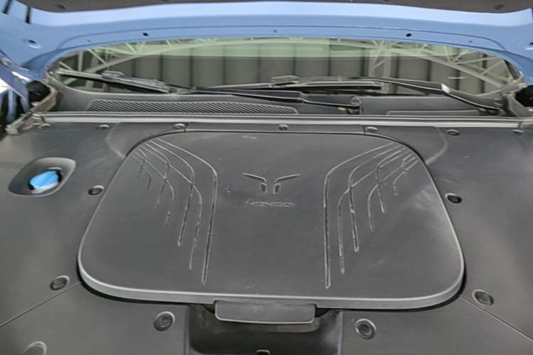 Used Hongqi Tiangong 08  Engine Bay