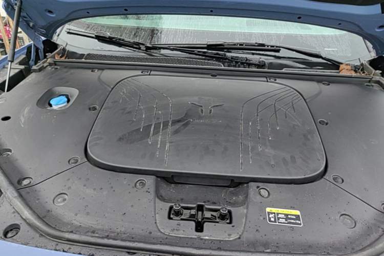 Used Hongqi Tiangong 08  Engine Bay