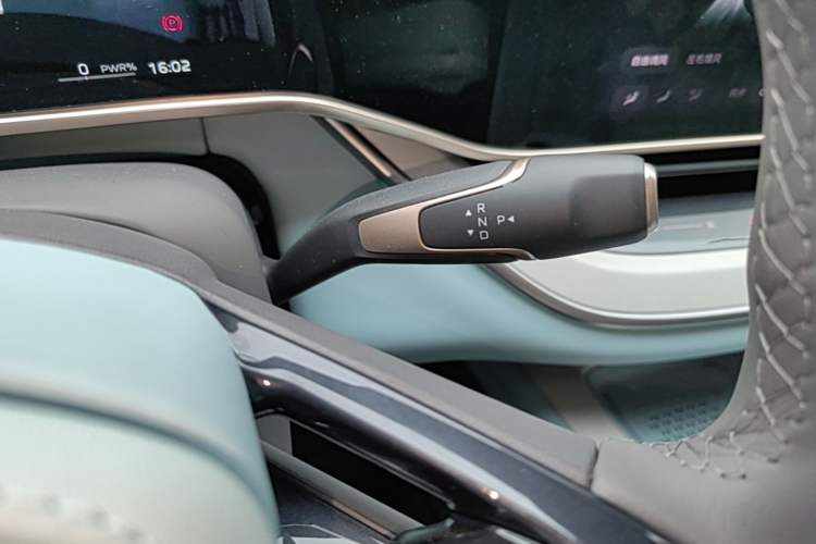 Used Hongqi Tiangong 08  Gear Lever