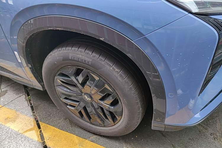 Used Hongqi Tiangong 08  Right Front Wheel Hub