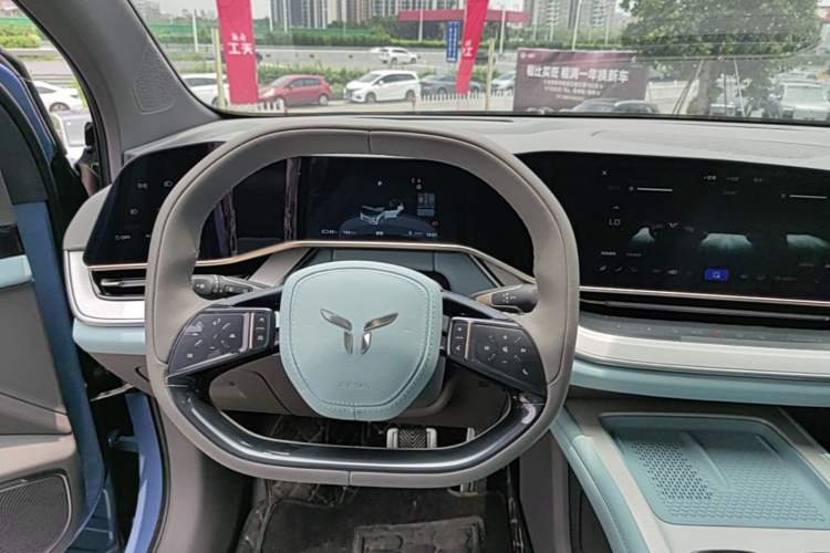 Used Hongqi Tiangong 08  Steering Wheel