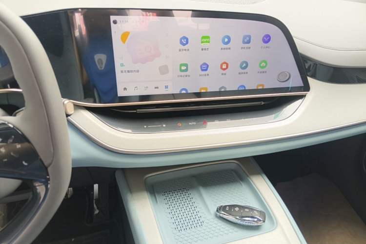 Used Hongqi Tiangong 08  Audio And AC Panel