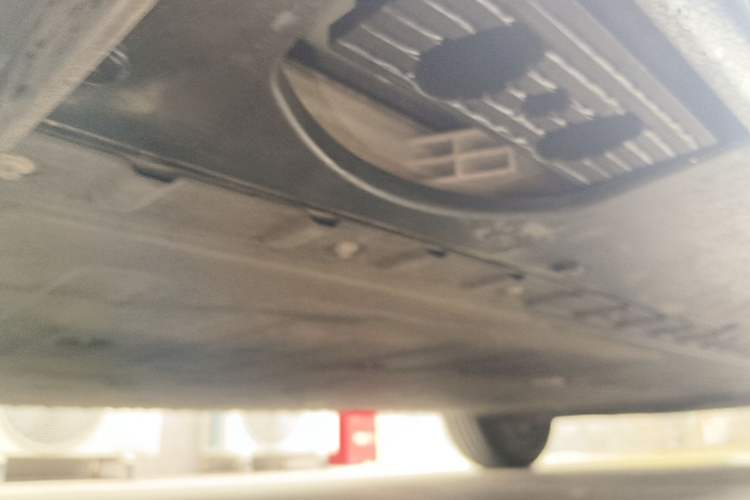 Used Hongqi Tiangong 08  Chassis Rear Right