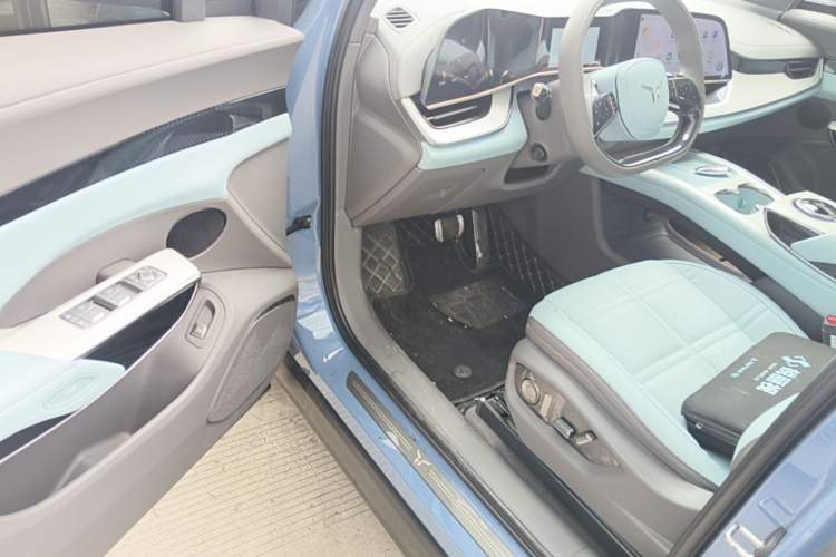 Used Hongqi Tiangong 08  Driver Seat