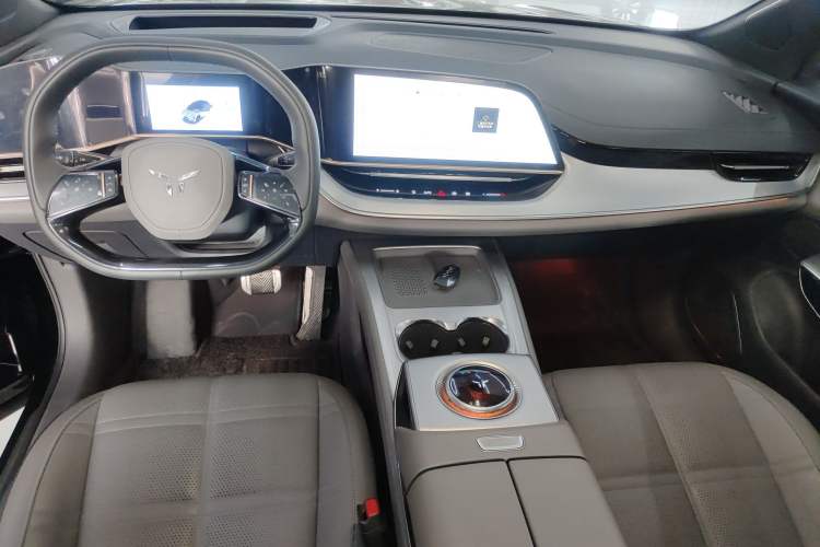 Used Hongqi Tiangong 08 2025 730 Smart Selection Edition Center Console