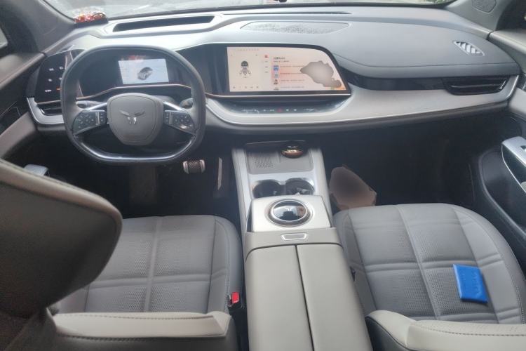 Used Hongqi Tiangong 08 2025 730 Max Rear-Drive Version Center Console