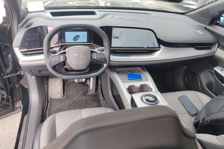 Used Hongqi Tiangong 08 2025 730 Max Rear-Drive Version Center Console