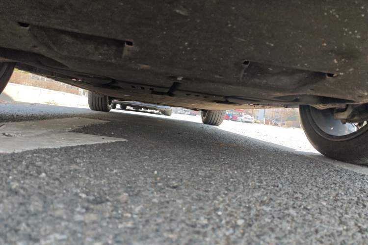 Used Hongqi Tiangong 08 2025 565 All-Wheel-Drive Pioneer Edition Chassis Front