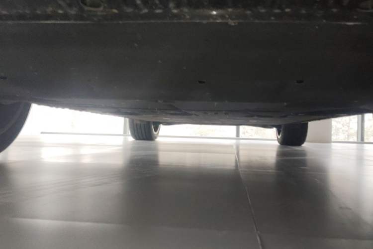 Used Hongqi Tiangong 08 2025 680 Ultra Four-Wheel-Drive Version Chassis Front