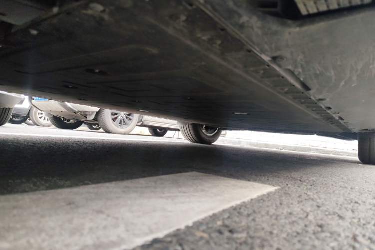 Used Hongqi Tiangong 08 2025 605 Pioneer Edition Chassis Front Left