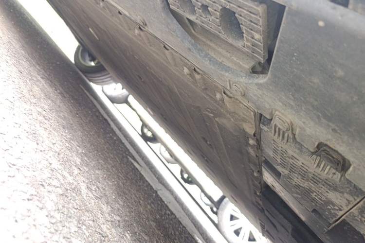 Used Hongqi Tiangong 08 2025 680 Ultra Four-Wheel-Drive Version Chassis Front Right