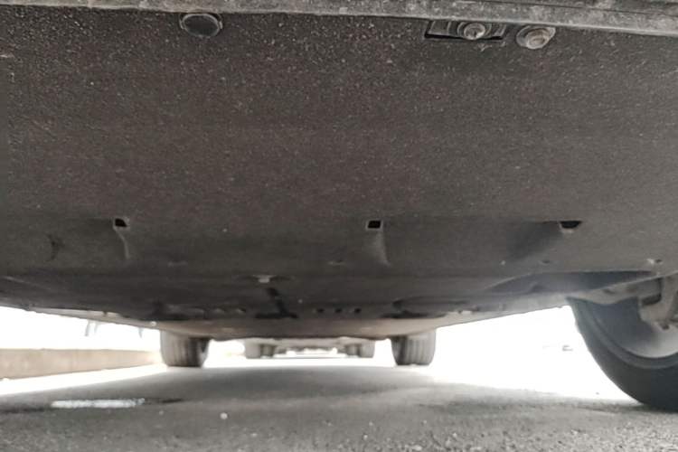 Used Hongqi Tiangong 08 2025 680 Ultra Four-Wheel-Drive Version Chassis Front