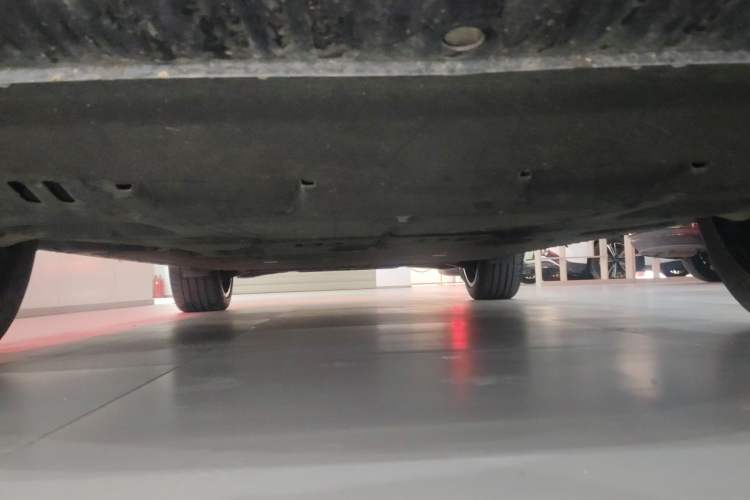 Used Hongqi Tiangong 08 2025 680 Ultra Four-Wheel-Drive Version Chassis Front