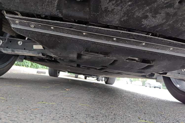 Used Hongqi Tiangong 08 2025 680 All-Wheel Drive Smart Selection Edition Chassis Rear
