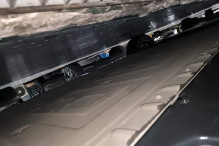 Used Hongqi Tiangong 08 2025 605 Pioneer Edition Chassis Rear Left