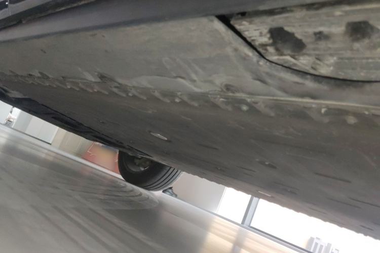 Used Hongqi Tiangong 08 2025 680 Ultra Four-Wheel-Drive Version Chassis Rear Left