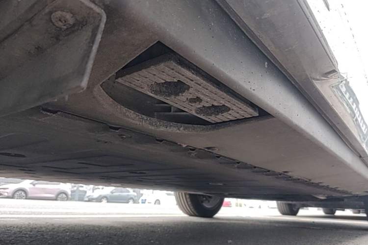 Used Hongqi Tiangong 08 2025 680 Ultra Four-Wheel-Drive Version Chassis Rear Right