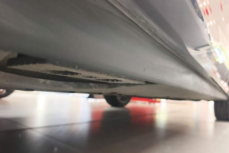 Used Hongqi Tiangong 08 2025 680 Ultra Four-Wheel-Drive Version Chassis Rear Right