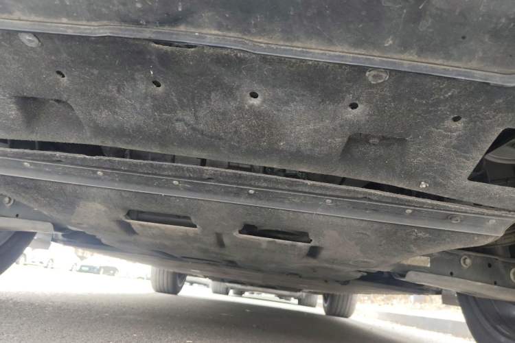 Used Hongqi Tiangong 08 2025 680 Ultra Four-Wheel-Drive Version Chassis Rear