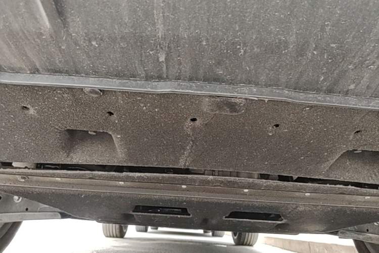 Used Hongqi Tiangong 08 2025 680 Ultra Four-Wheel-Drive Version Chassis Rear