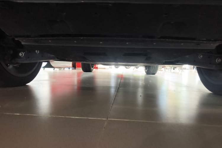 Used Hongqi Tiangong 08 2025 680 Ultra Four-Wheel-Drive Version Chassis Rear