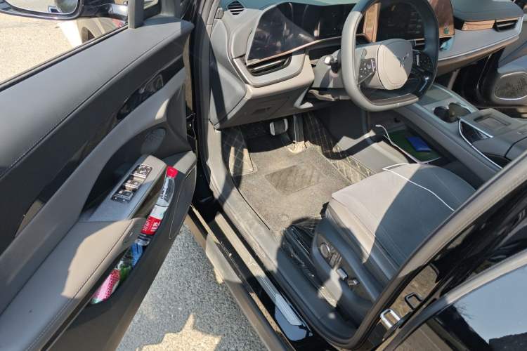 Used Hongqi Tiangong 08 2025 565 All-Wheel-Drive Pioneer Edition Driver Seat