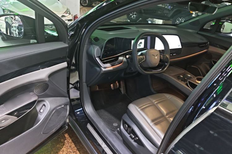 Used Hongqi Tiangong 08 2025 680 Ultra Four-Wheel-Drive Version Driver Seat
