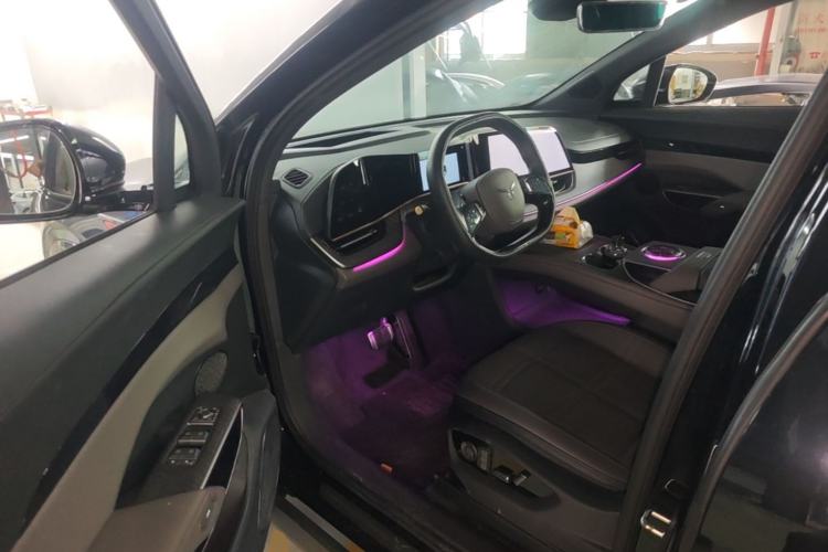 Used Hongqi Tiangong 08 2025 680 Ultra Four-Wheel-Drive Version Driver Seat