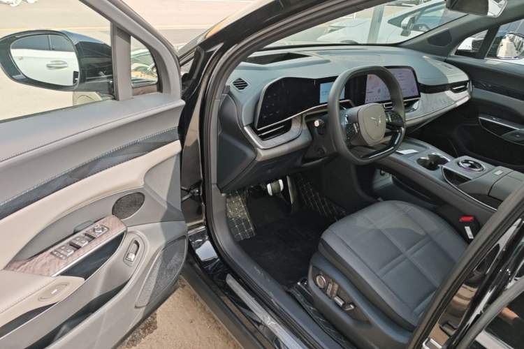 Used Hongqi Tiangong 08 2025 680 All-Wheel Drive Smart Selection Edition Driver Seat