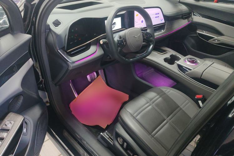 Used Hongqi Tiangong 08 2025 680 Ultra Four-Wheel-Drive Version Driver Seat