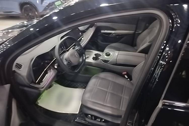 Used Hongqi Tiangong 08 2025 680 Ultra Four-Wheel-Drive Version Driver Seat