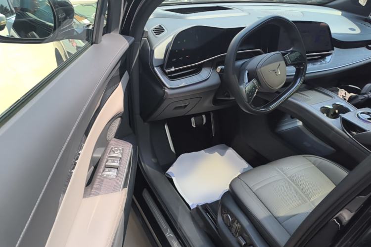 Used Hongqi Tiangong 08 2025 680 All-Wheel Drive Smart Selection Edition Driver Seat