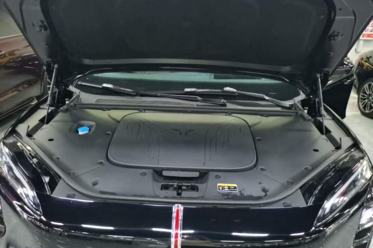 Used Hongqi Tiangong 08 2025 680 All-Wheel Drive Smart Selection Edition Engine Bay