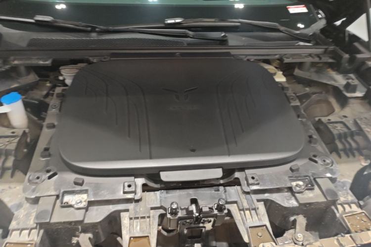 Used Hongqi Tiangong 08 2025 680 Ultra Four-Wheel-Drive Version Engine Bay