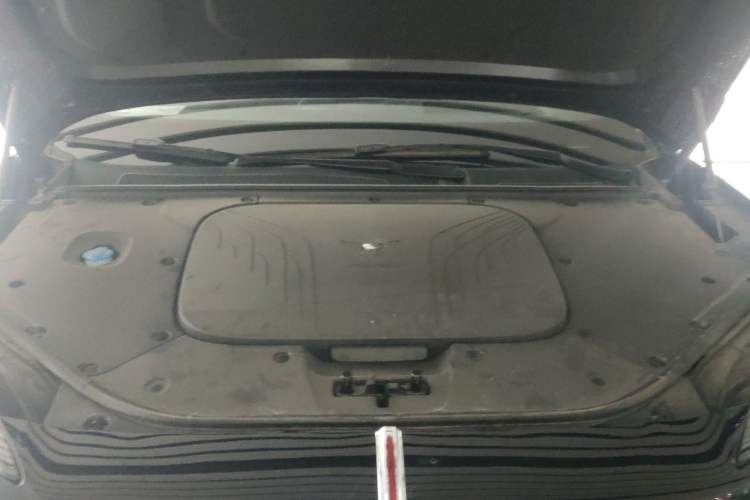 Used Hongqi Tiangong 08 2025 680 Ultra Four-Wheel-Drive Version Engine Bay