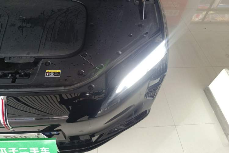Used Hongqi Tiangong 08 2025 680 Ultra Four-Wheel-Drive Version Engine Bay Left