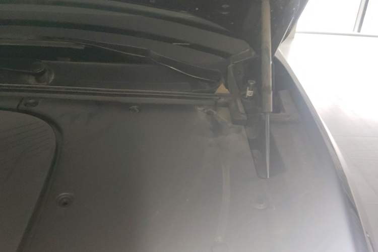 Used Hongqi Tiangong 08 2025 680 Ultra Four-Wheel-Drive Version Engine Bay Left
