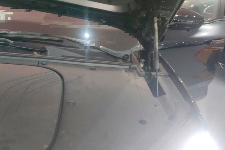 Used Hongqi Tiangong 08 2025 680 Ultra Four-Wheel-Drive Version Engine Bay Left