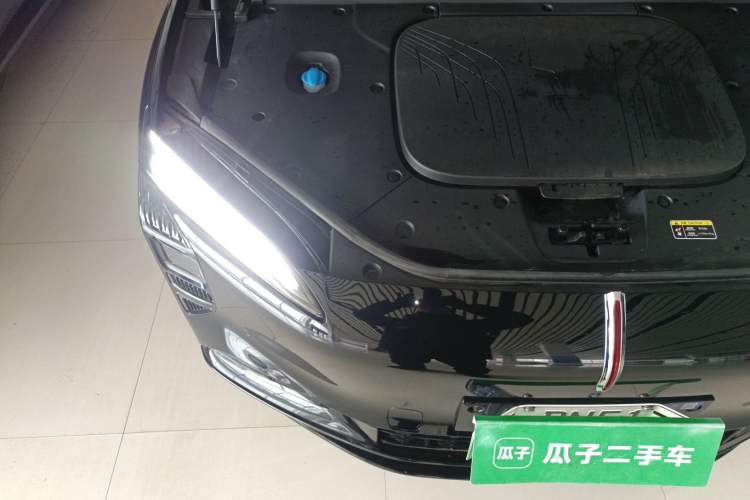 Used Hongqi Tiangong 08 2025 680 Ultra Four-Wheel-Drive Version Engine Bay Right