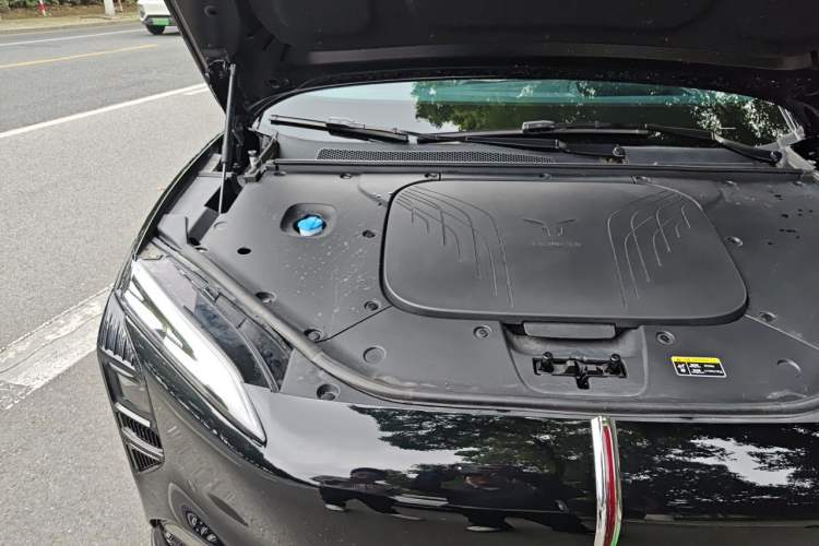 Used Hongqi Tiangong 08 2025 680 All-Wheel Drive Smart Selection Edition Engine Bay Right